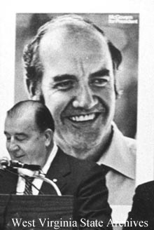 Jennings Randolph speaking at the West Virginia State Democratic
Convention on August 19, 1972. A poster of George McGovern is on the wall behind
him.