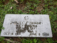 Headstone for Sgt. Shirley J. Phillips in Maplewood Cemetery. Courtesy Cynthia Mullens