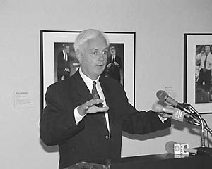 Bill Ivey speaking at Sunrise Museum
