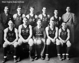 Davis and Elkins basketball team