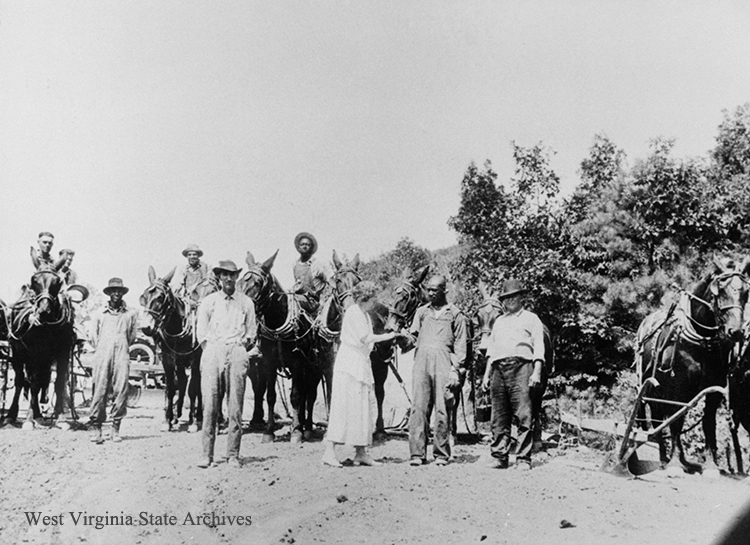 Construction of Route 14, Wirt County, 1920s. Chester Ludwig Collection, West Virginia State Archives (319315)